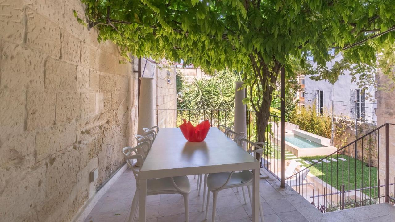 Palazzo Acquaviva - Il Giardino Sospeso Apartment Lecce Exterior photo